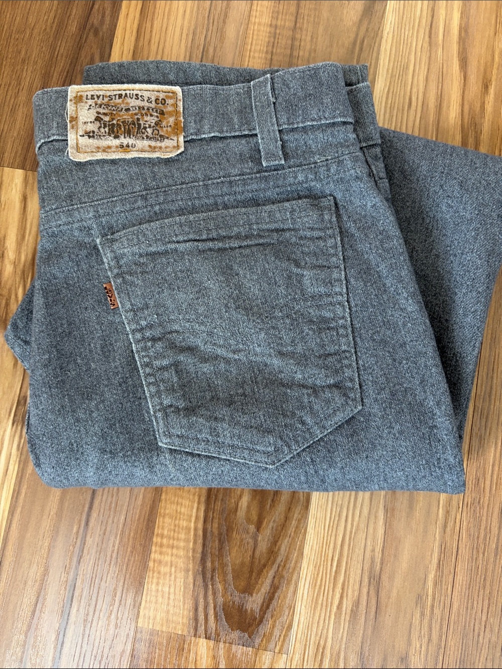 Vintage 1994 Levi's Men's Gray relaxed fit 540 Straight Jeans USA Made